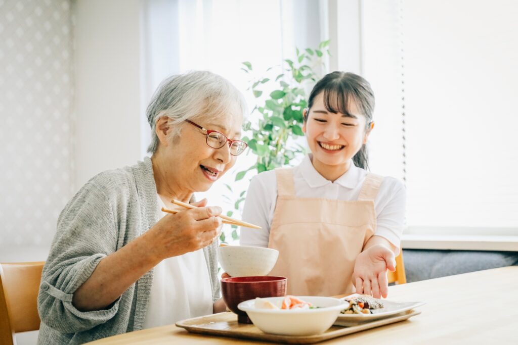 利用者のための食事介護の演習風景