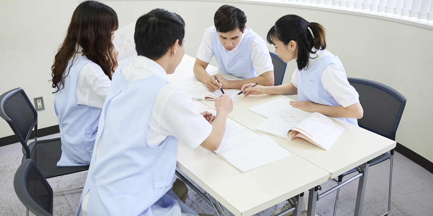 実務者研修の演習は何をするの？医療的ケアから介護過程まで解説