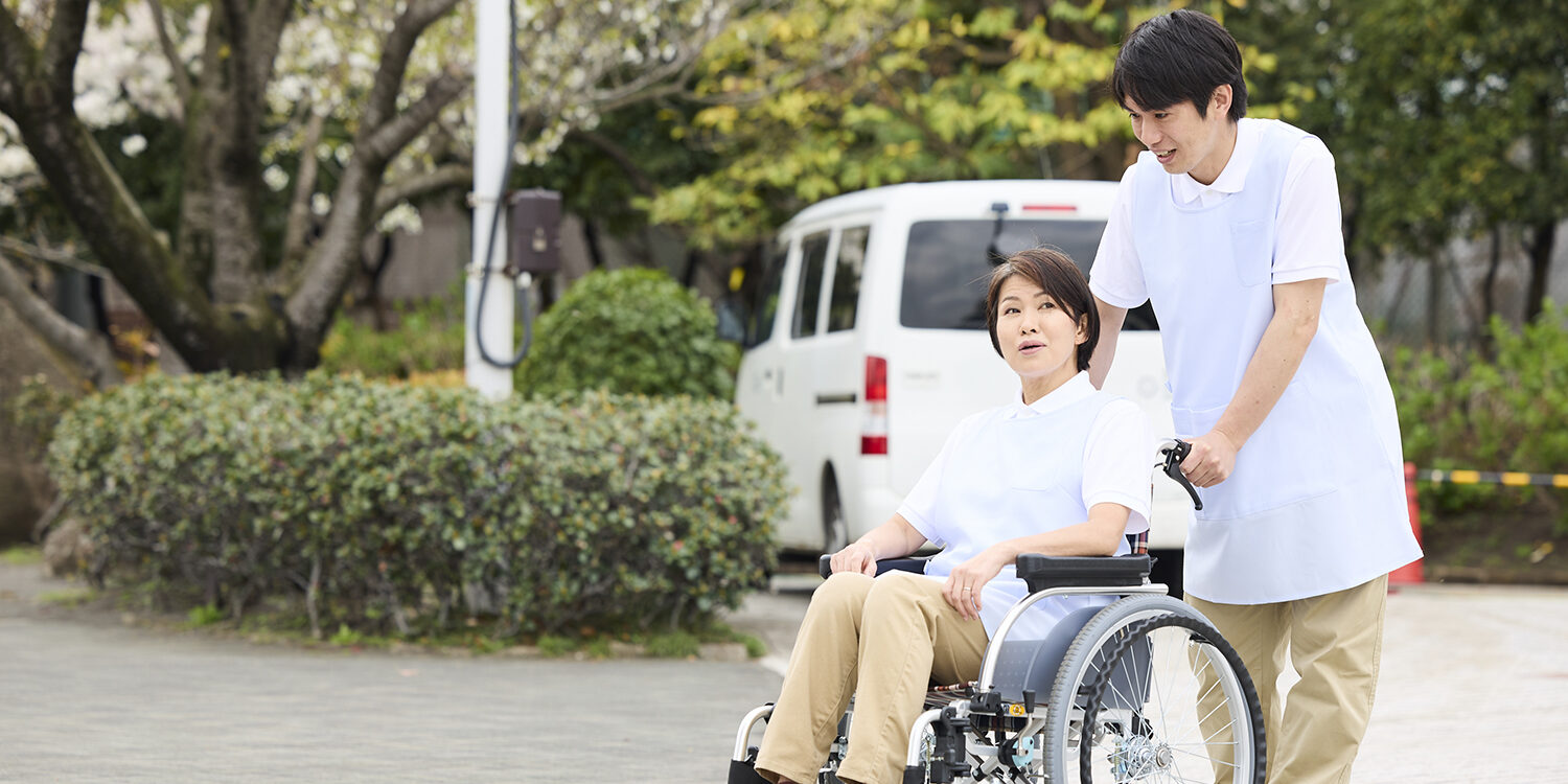 移動支援に必要な資格と介護福祉士が活かせる場面とは?